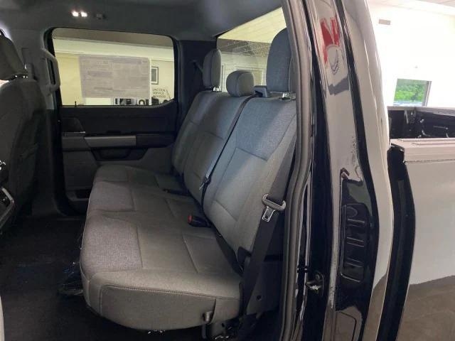 Photo of 2025 Agate Black Metallic Ford F-150 Lightning
