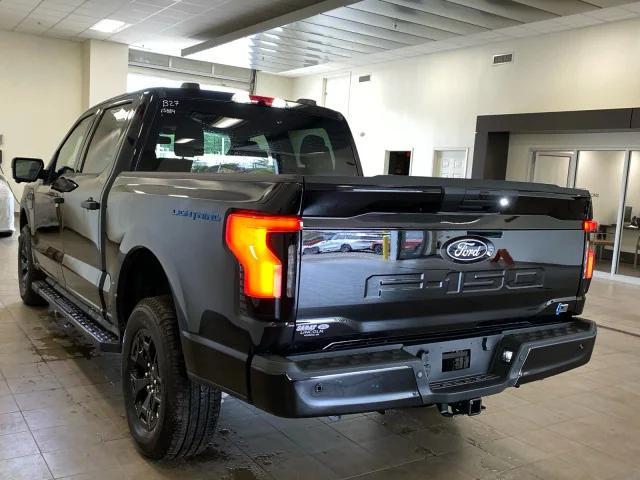 Photo of 2025 Agate Black Metallic Ford F-150 Lightning