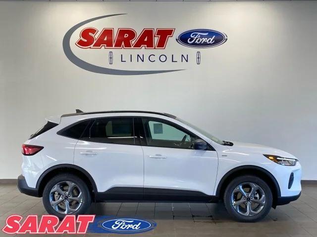 Photo of 2025 Star White Metallic Tri-Coat Ford Escape