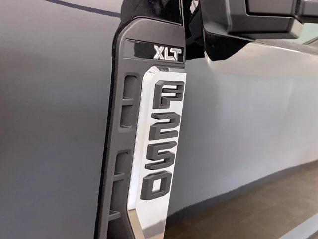 Photo of 2025 AGATE BLACK Ford F-250