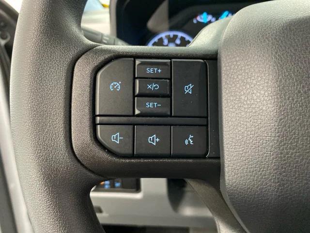 Photo of 2025 Oxford White Ford F-350