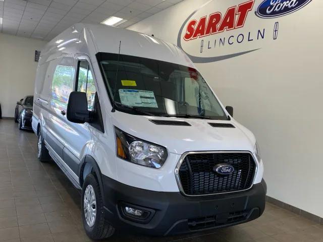 Photo of 2025 Oxford White Ford Transit-350