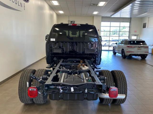 Photo of 2025 AGATE BLACK Ford F-350
