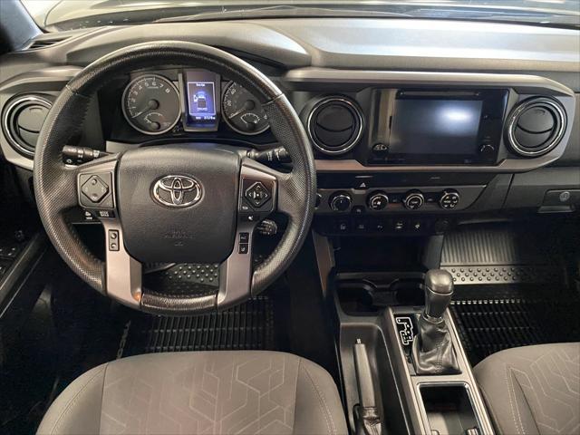 Photo of 2019 Midnight Black Metallic Toyota Tacoma