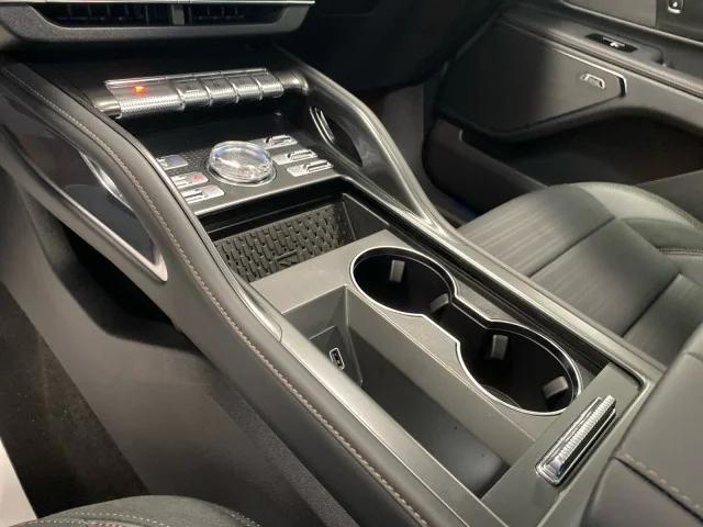 Photo of 2025 Lustrous Gray Metallic Lincoln Nautilus
