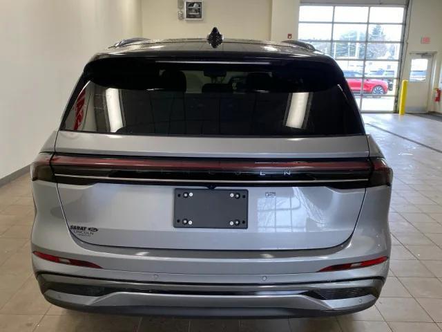 Photo of 2025 Lustrous Gray Metallic Lincoln Nautilus