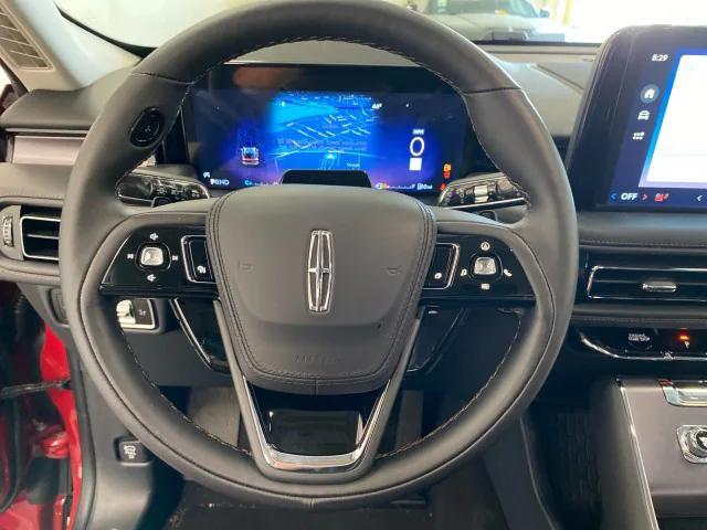 Photo of 2025 RED CARPET MET TC Lincoln Aviator