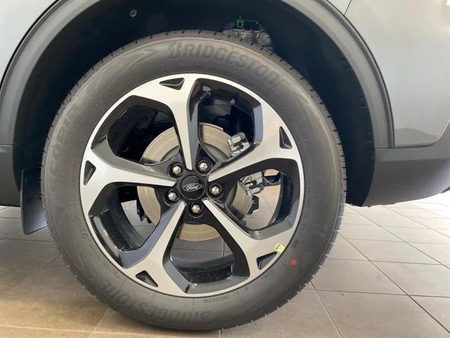 Photo of 2025 Carbonized Gray Metallic Ford Escape