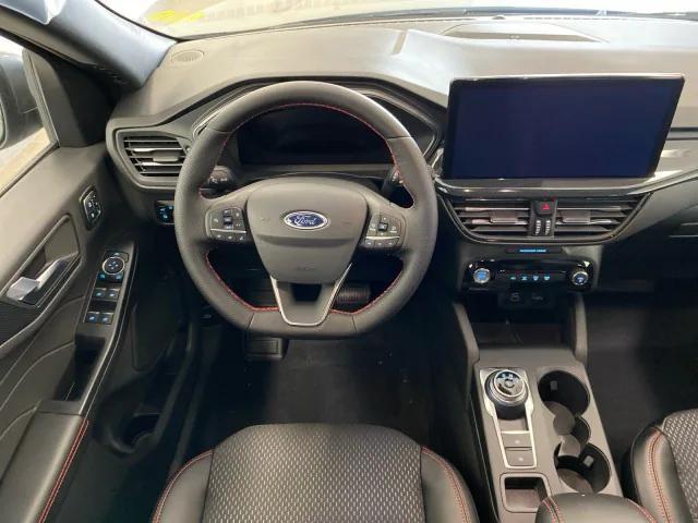 Photo of 2025 Carbonized Gray Metallic Ford Escape