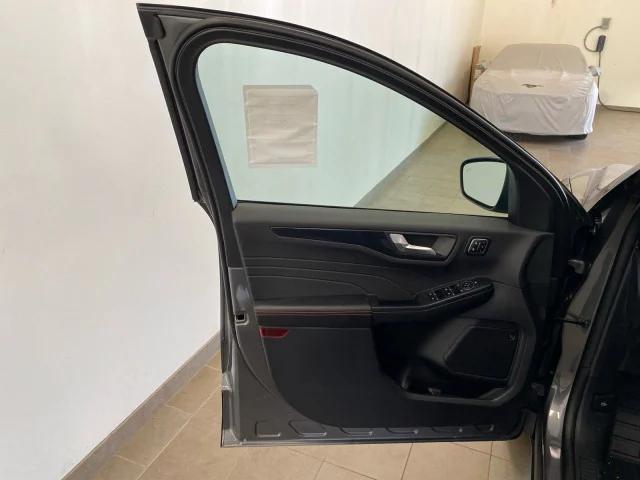 Photo of 2025 Carbonized Gray Metallic Ford Escape