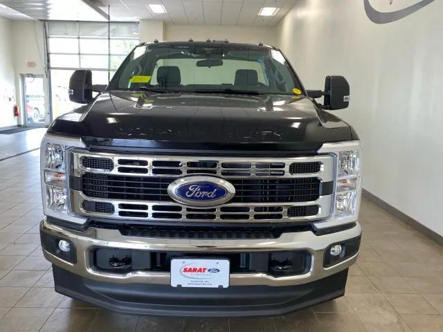 Photo of 2025 AGATE BLACK Ford F-350