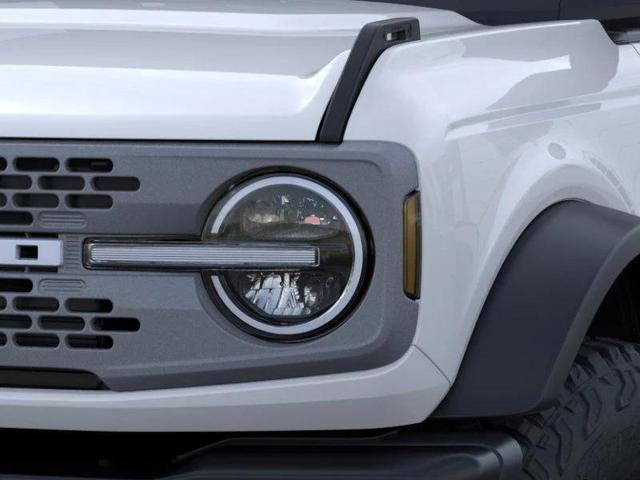 Photo of 2025 Oxford White Ford Bronco