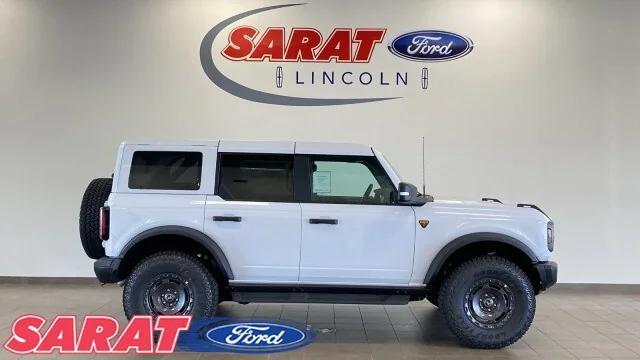 Photo of 2025 Oxford White Ford Bronco