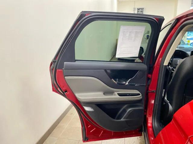 Photo of 2024 Red Carpet Metallic Tinted Clearcoat Lincoln Corsair