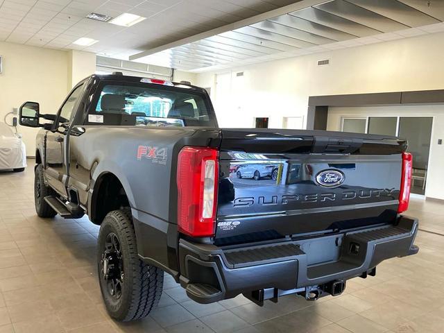 Photo of 2026 Agate Black Metallic Ford F-250