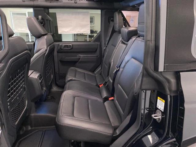Photo of 2025 Shadow Black Ford Bronco