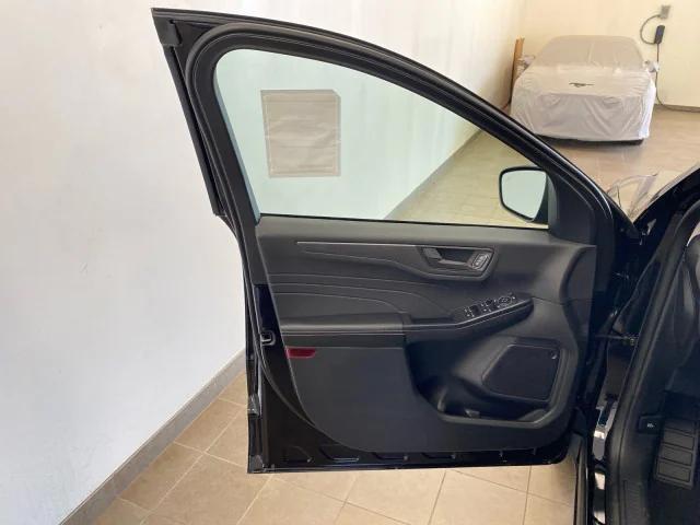 Photo of 2025 Agate Black Metallic Ford Escape