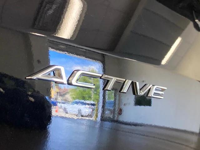 Photo of 2025 Agate Black Metallic Ford Escape