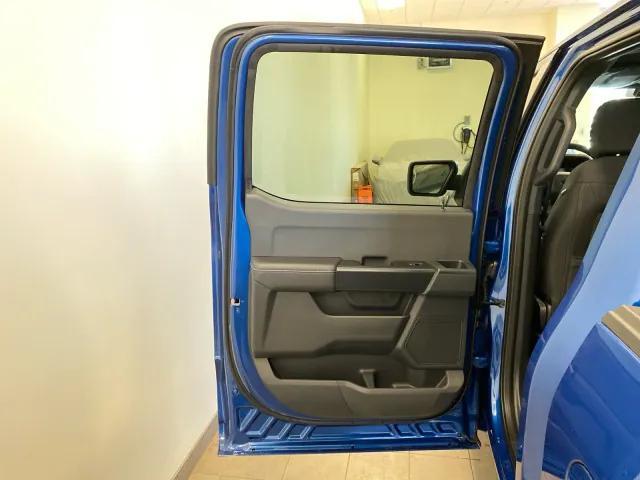 Photo of 2025 Atlas Blue Metallic Ford F-150