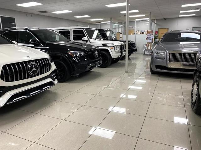 Photo of 2020 Black Land Rover Range Rover