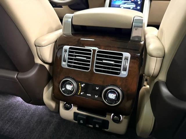 Photo of 2020 Black Land Rover Range Rover