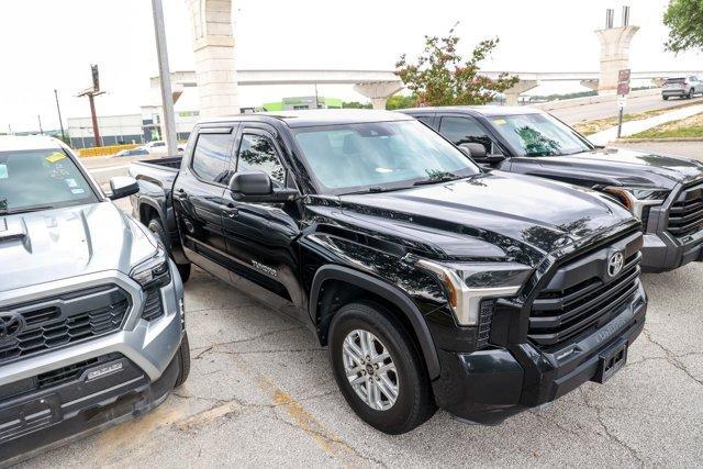 Photo of 2022 Midnight Black Toyota Tundra
