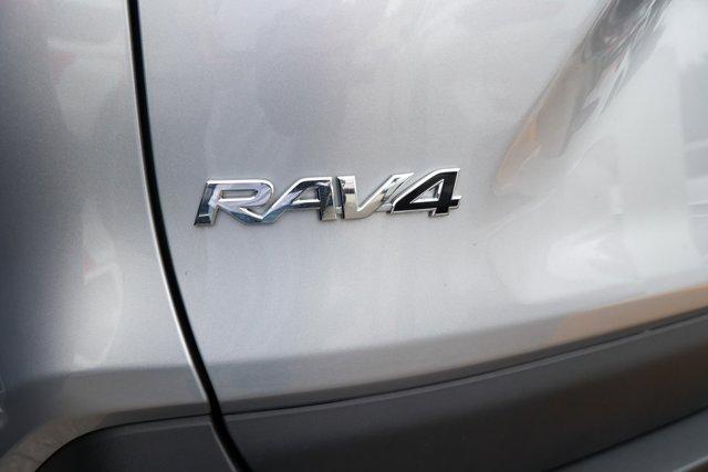 Photo of 2024 Silver Sky Metallic Toyota RAV4