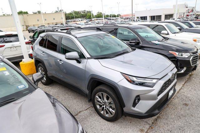Photo of 2024 Silver Sky Metallic Toyota RAV4