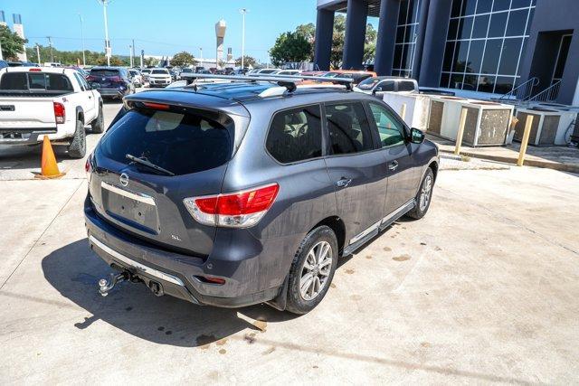 Photo of 2013 Dark Slate Nissan Pathfinder