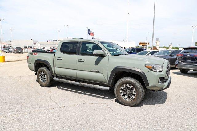 Photo of 2022 Gray Toyota Tacoma