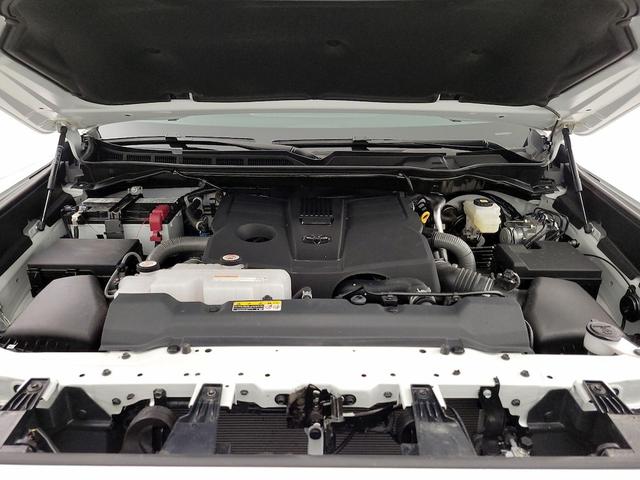 Photo of 2024 White Toyota Tundra