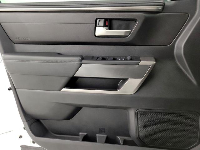 Photo of 2024 White Toyota Tundra