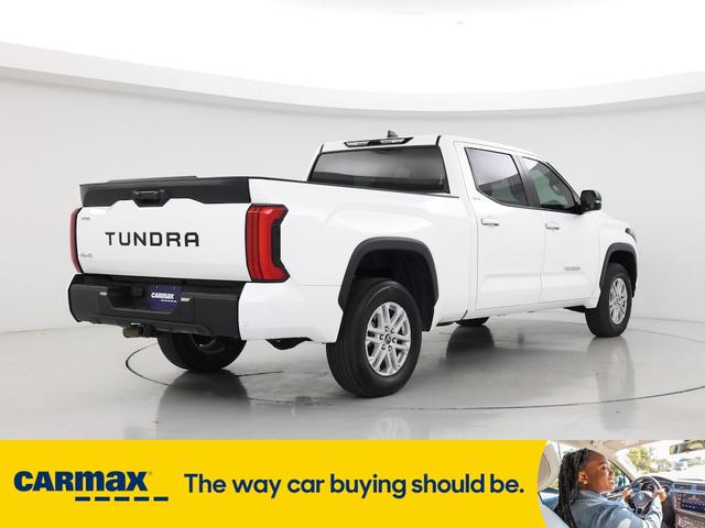 Photo of 2024 White Toyota Tundra