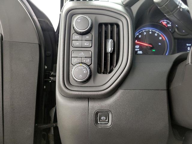 Photo of 2022 Black Chevrolet Silverado 1500 Limited