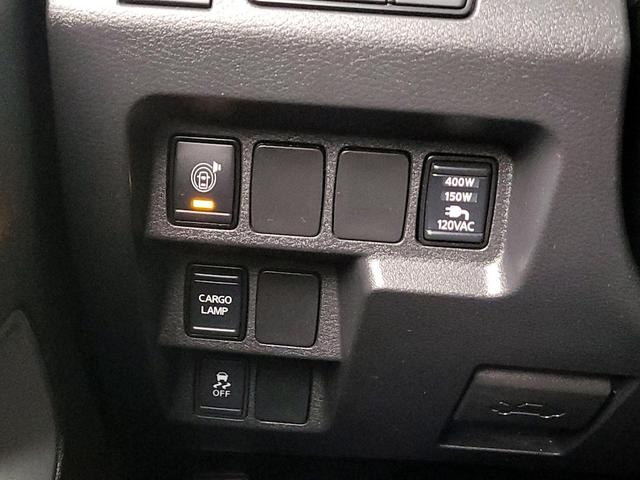 Photo of 2022 Gray Nissan Frontier