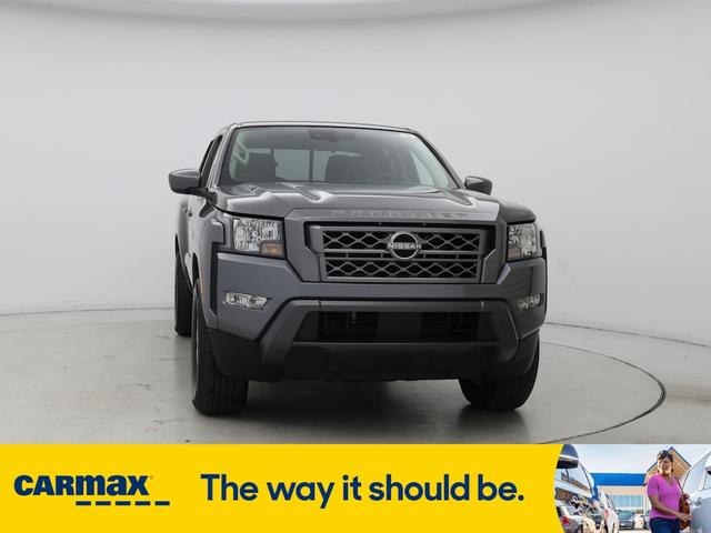 Photo of 2022 Gray Nissan Frontier