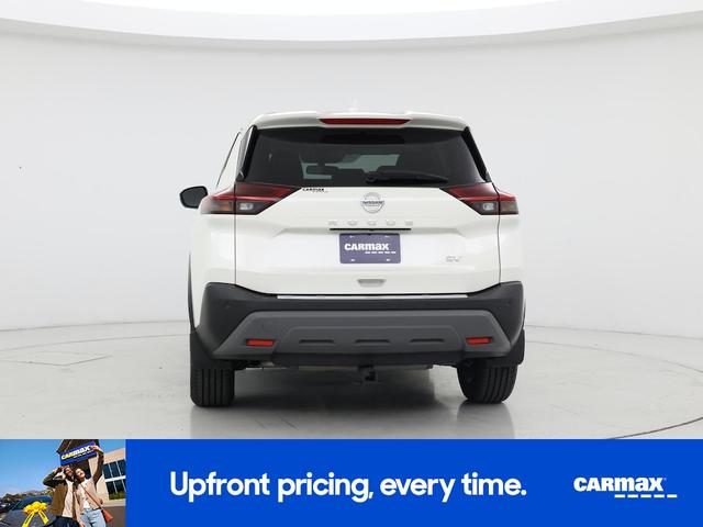 Photo of 2021 White Nissan Rogue