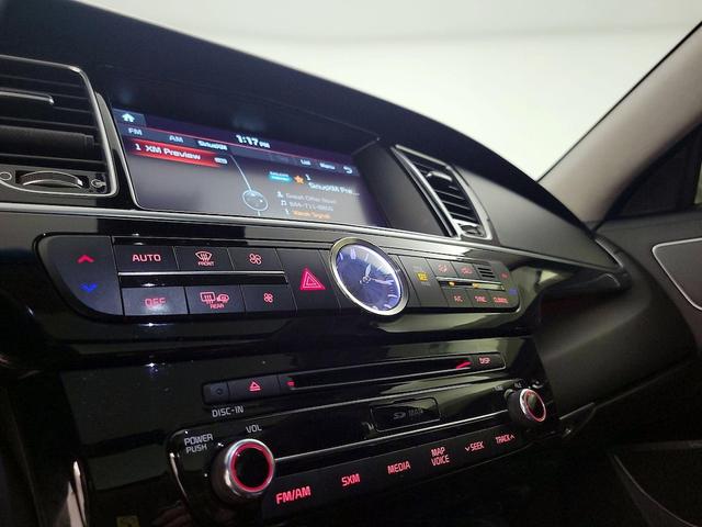 Photo of 2016 Silver Kia K900