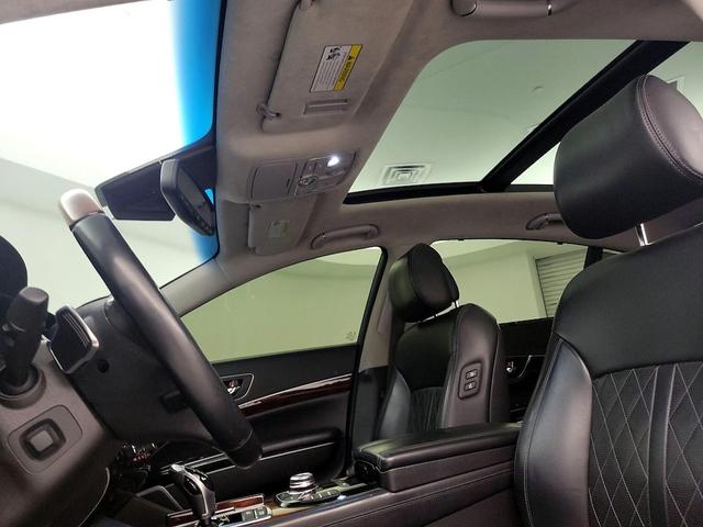 Photo of 2016 Silver Kia K900