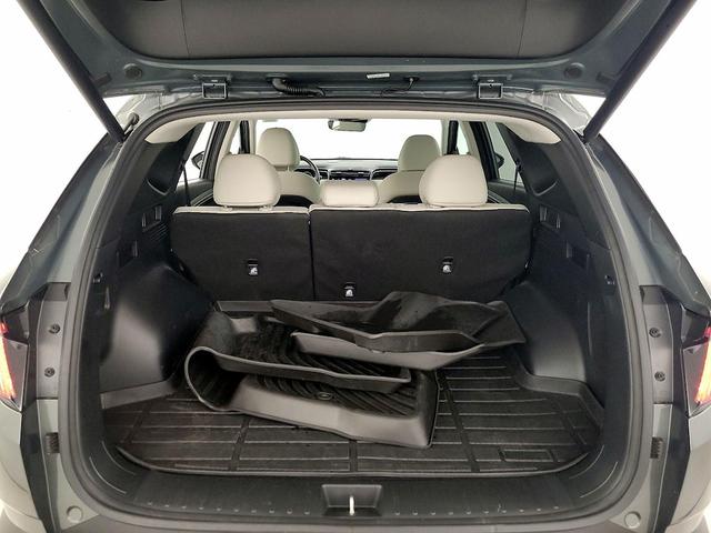 Photo of 2023 Gray Hyundai TUCSON Hybrid