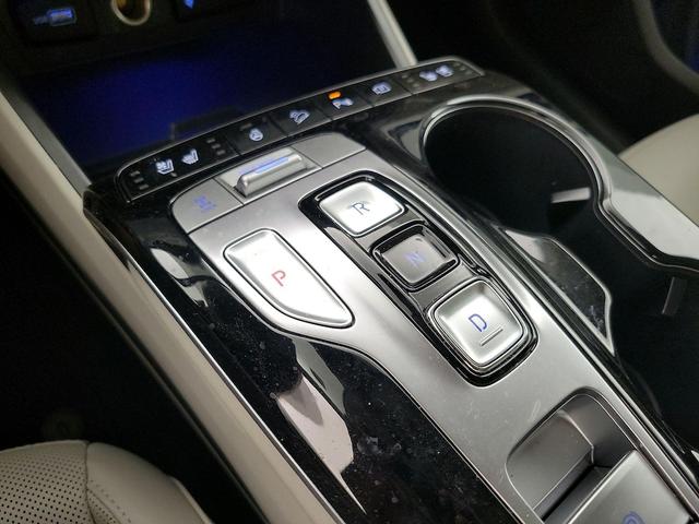 Photo of 2023 Gray Hyundai TUCSON Hybrid