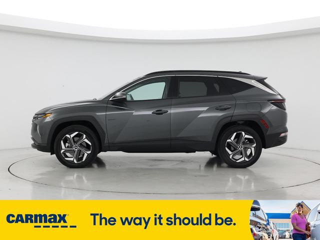 Photo of 2023 Gray Hyundai TUCSON Hybrid