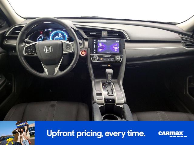 Photo of 2016 Silver Honda Civic