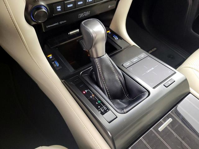 Photo of 2023 Gray Lexus GX 460