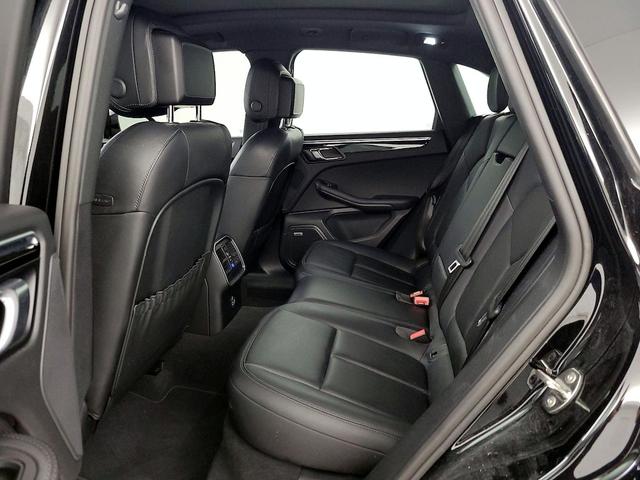 Photo of 2021 Black Porsche Macan