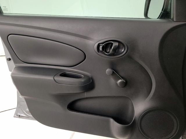 Photo of 2019 Gray Nissan Versa