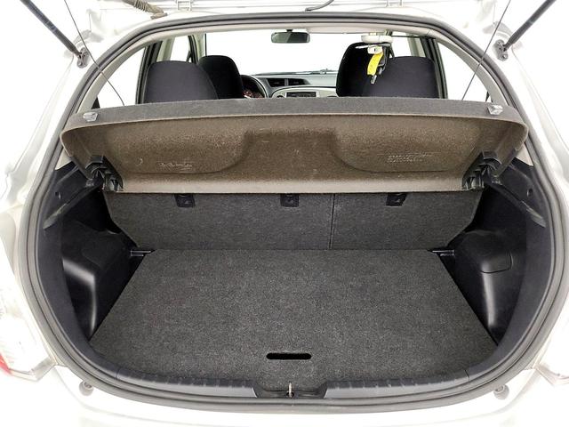 Photo of 2013 Silver Toyota Yaris