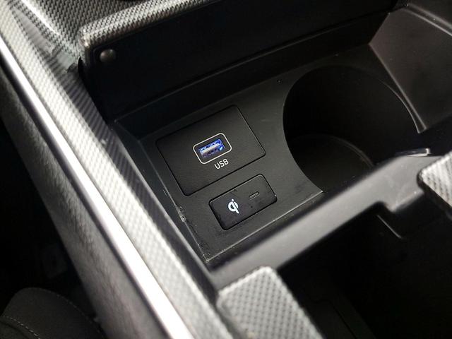 Photo of 2023 White Hyundai SANTA FE