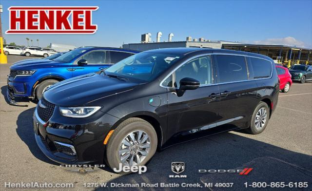 2023 Chrysler Pacifica Hybrid