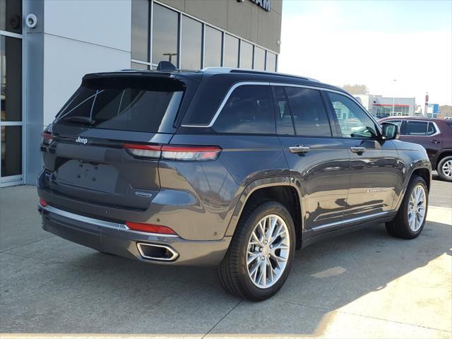 Photo of 2024 Baltic Gray Metallic Clearcoat Jeep Grand Cherokee 4xe